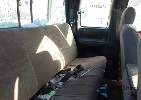 1996 Dodge Ram 1500 из США, поврежденный, VIN 3B7HF13Z0TG187967